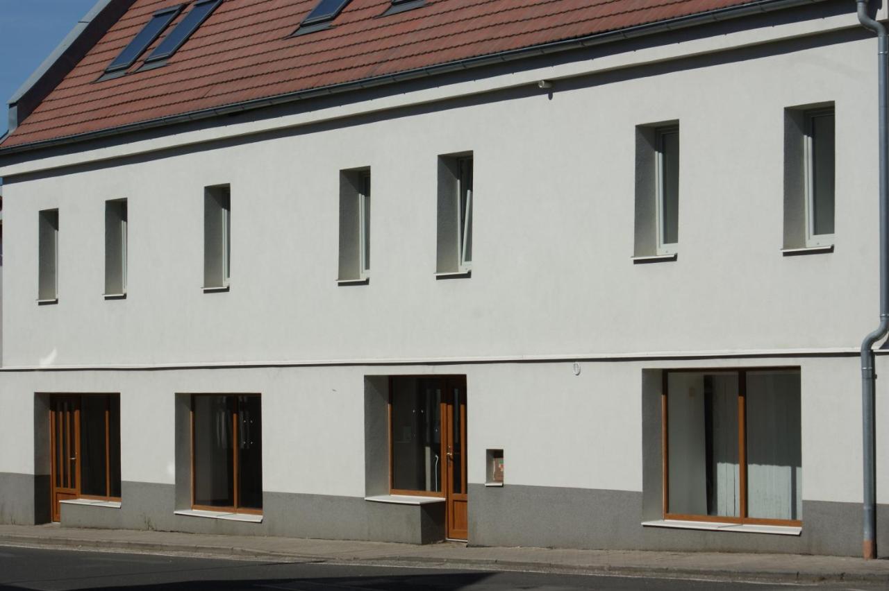 Apartmany Lono Jičín Zewnętrze zdjęcie