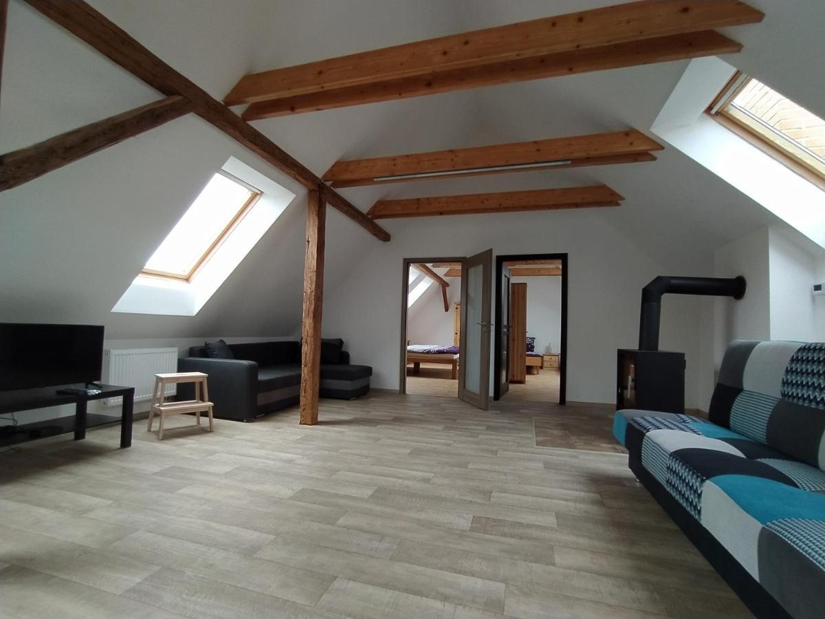 Apartmany Lono Jičín Zewnętrze zdjęcie