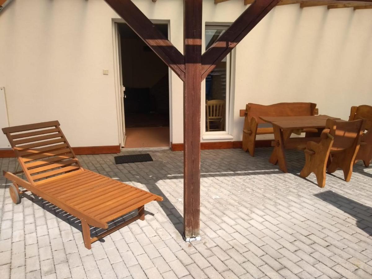 Apartmany Lono Jičín Zewnętrze zdjęcie