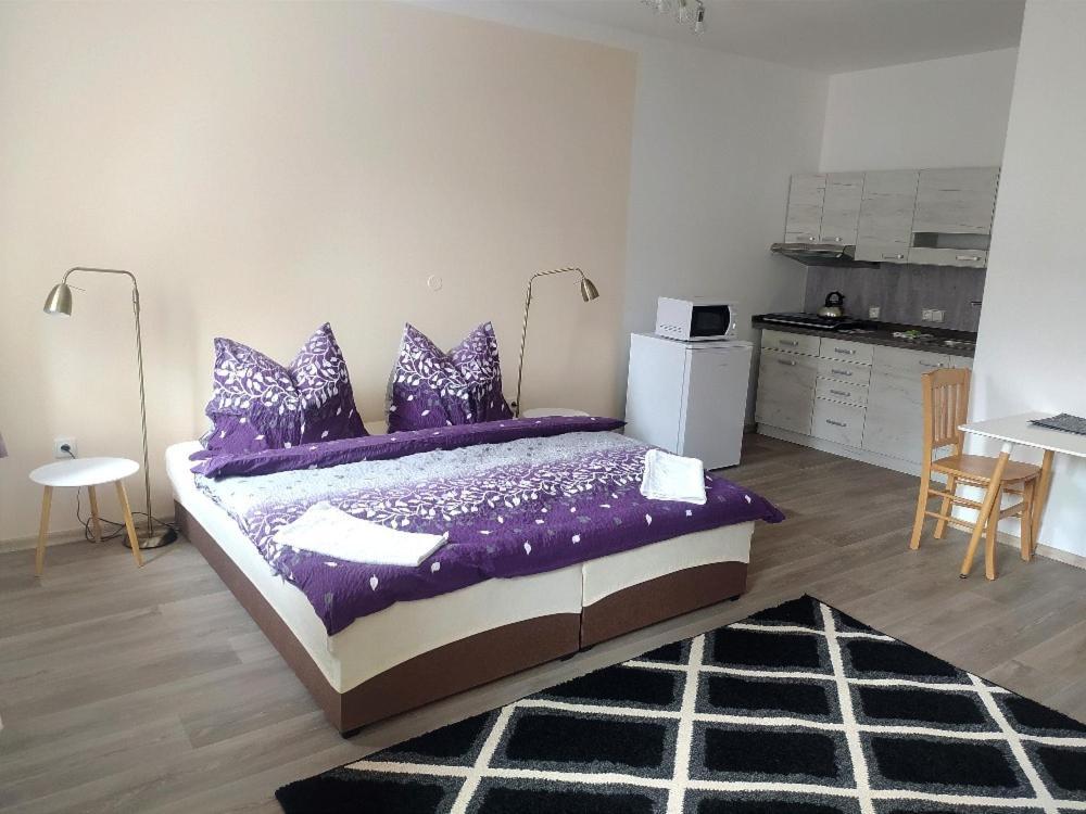 Apartmany Lono Jičín Zewnętrze zdjęcie